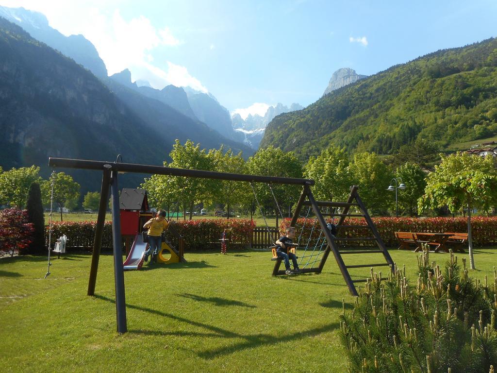 Garni Lago Alpino Molveno Bagian luar foto